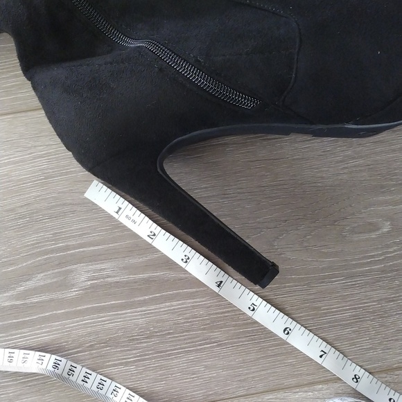 Over The Knee Boots - Picture 4 of 5